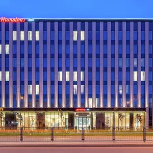 3* מלון Hampton By Hilton Mokotow